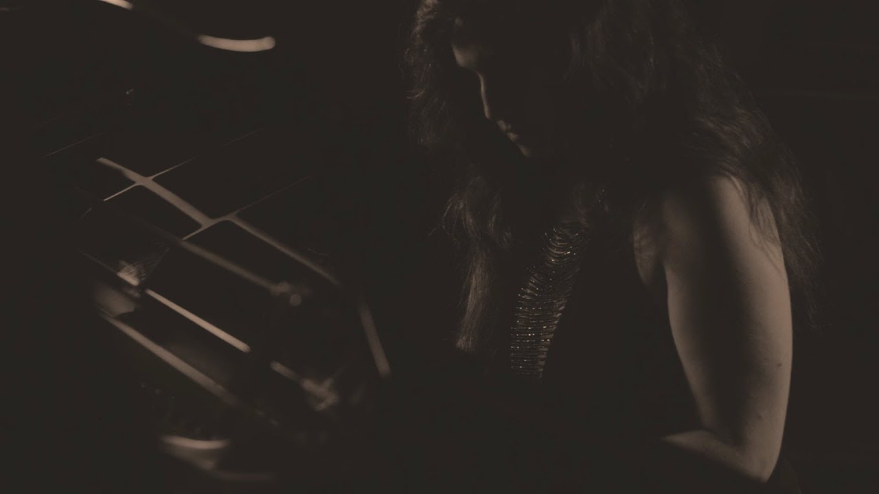 Sarah Fimm - Ant On A Wire (Official Music Video)