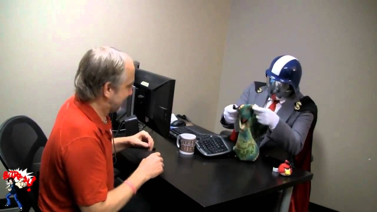 Richard Garriott and Angry Joe spoof on trying to get Electronic Arts to include a map for Ultima 8