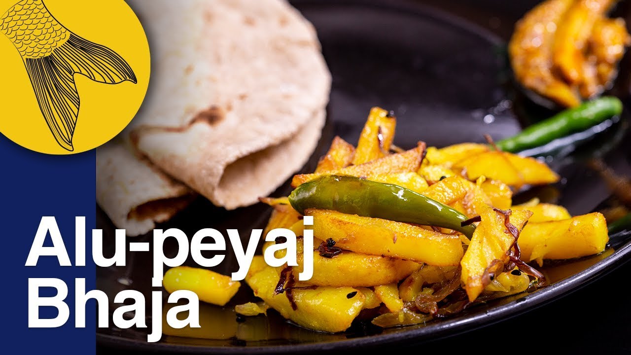 Aloo-Peyaj Bhaja&mdash;Easy, quick Bengali sauteed/fried potato recipe&mdash;Classic Rooti-Aloo Bhaja