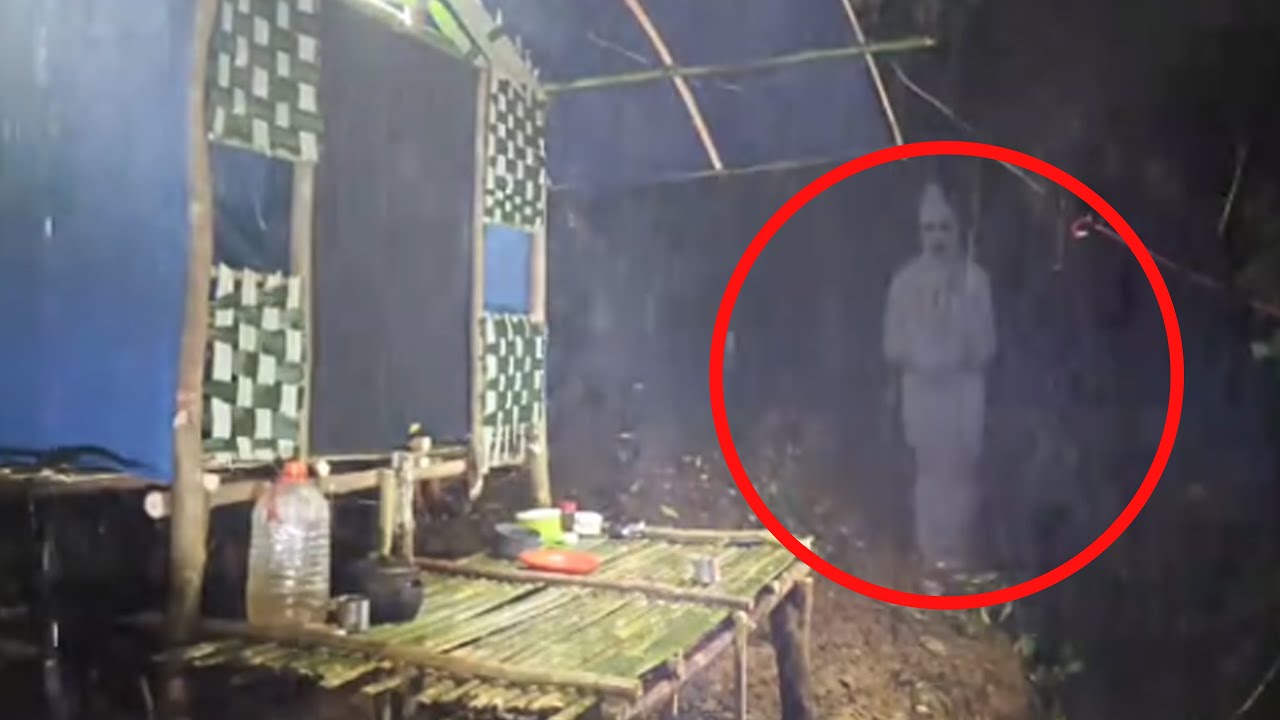Penampakan Pocong di Gunung #hantu