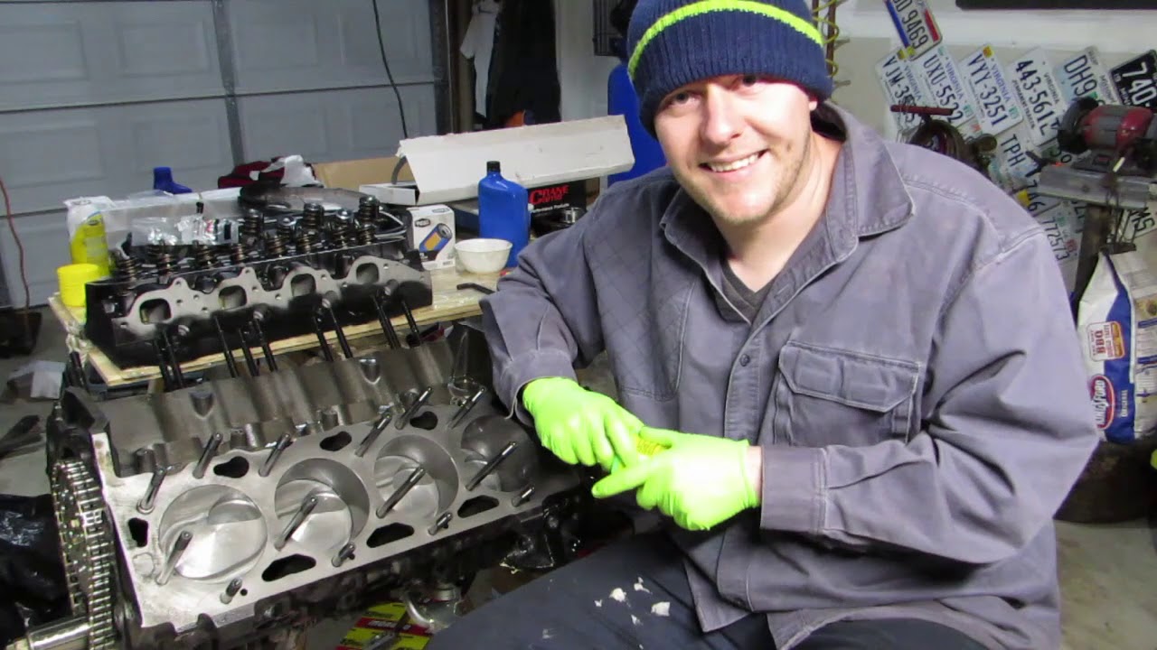 BBC 489 Checking piston to valve clearance