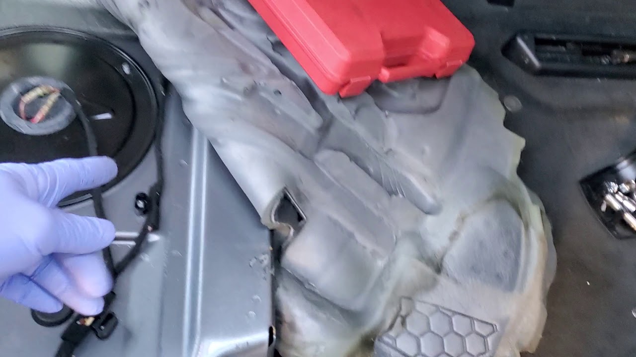 Bmw X5 E70 Replace fuel pump Part 1. #bmw #diy #fixed #mechanic #repair