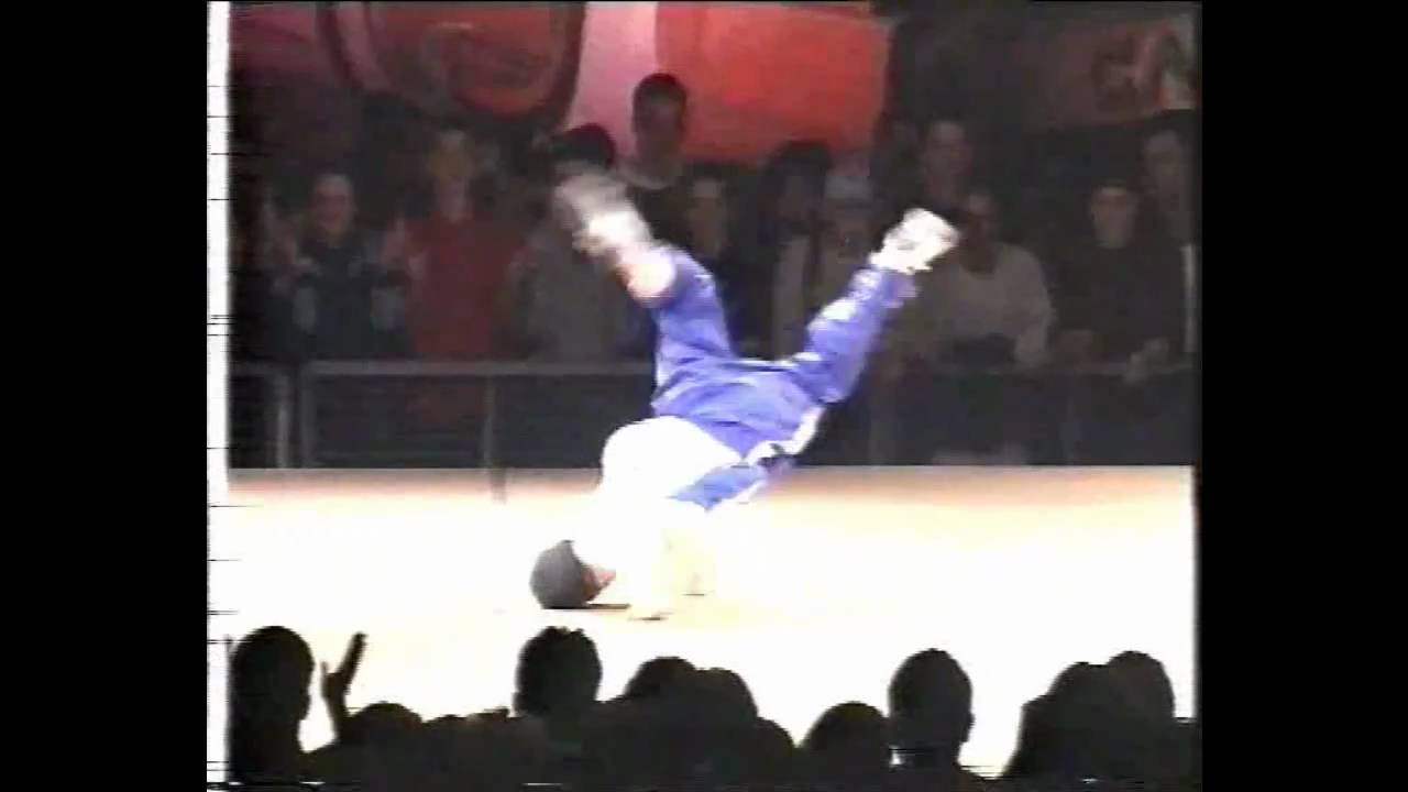 BBOY MAURIZIO AKA THE NEXT ONE REPRESENT ITALY! NOT CICA!.