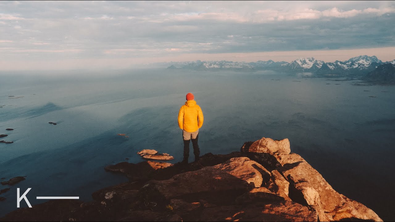 Hike to the summit of Festvågtind in midnight sun