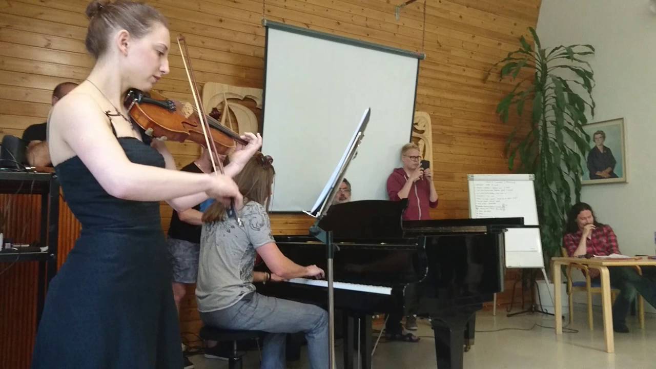 Performance for Tuomas Holopainen from NW (by 