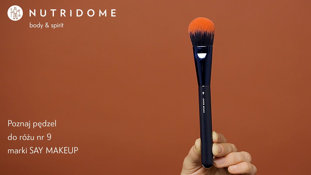 Pędzel do r&oacute;żu, bronzera. Cheek brush.
