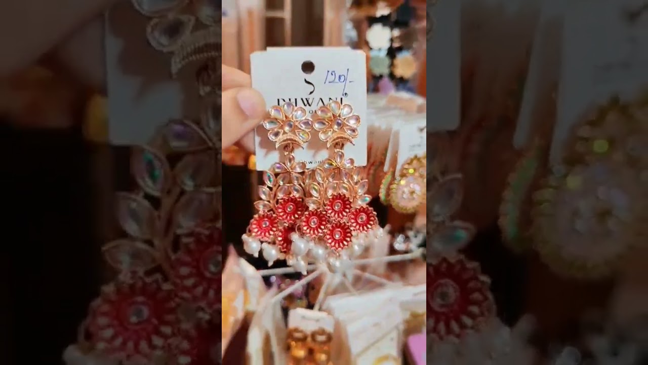 ✨Floral Charm Earrings✨Add a elegance to your look💕Perfect for festive vibes & daily glam! 💫