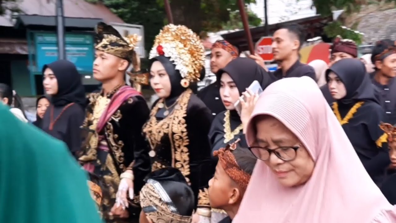 IRING PENGANTEN - ADAT SASAK LOMBOK