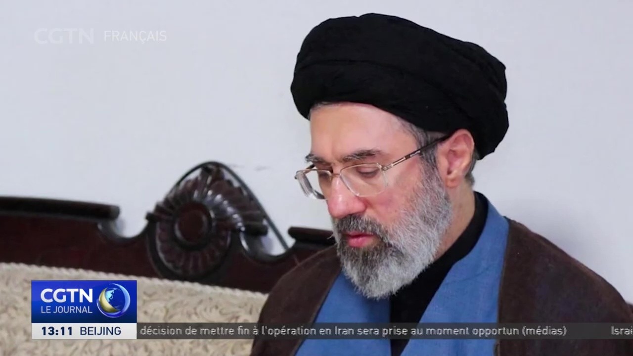 Le CGRI prête allégeance au nouveau guide suprême Mojtaba Khamenei
