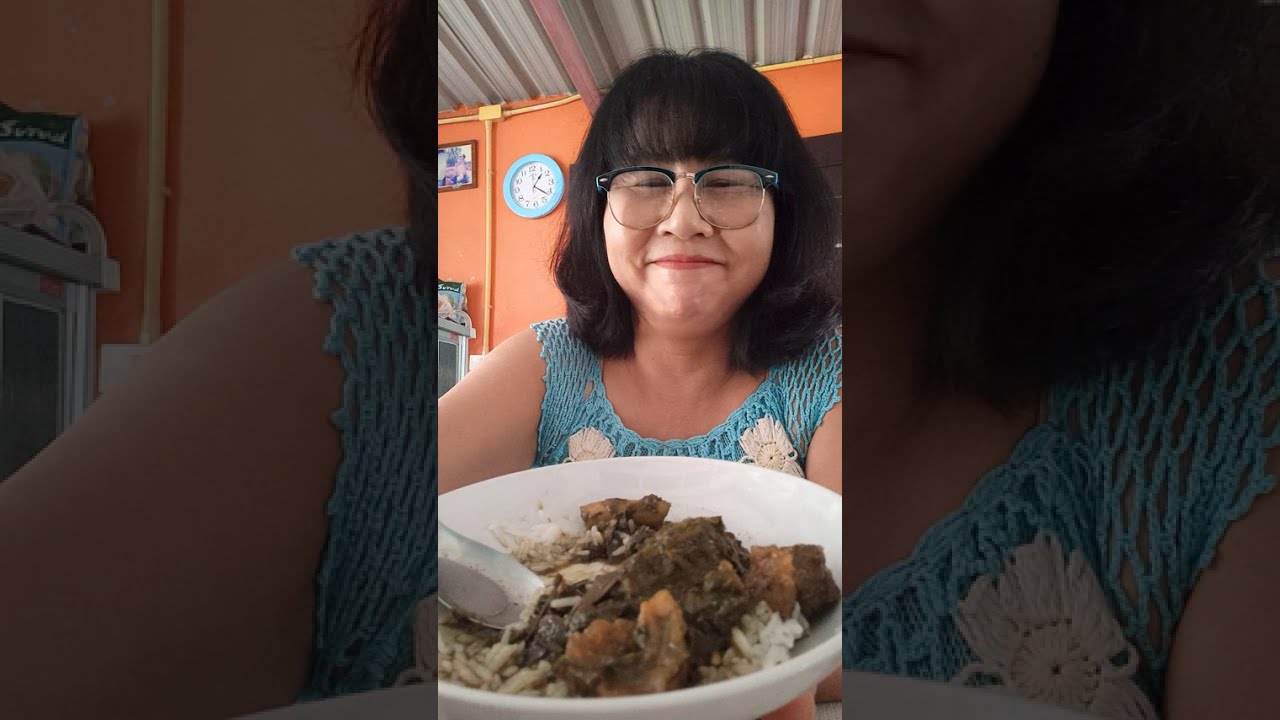 กินข้าวราดแกงขี้เหล็กใส่แคบหมู #กินกับป้าเล็ก #mukbang 