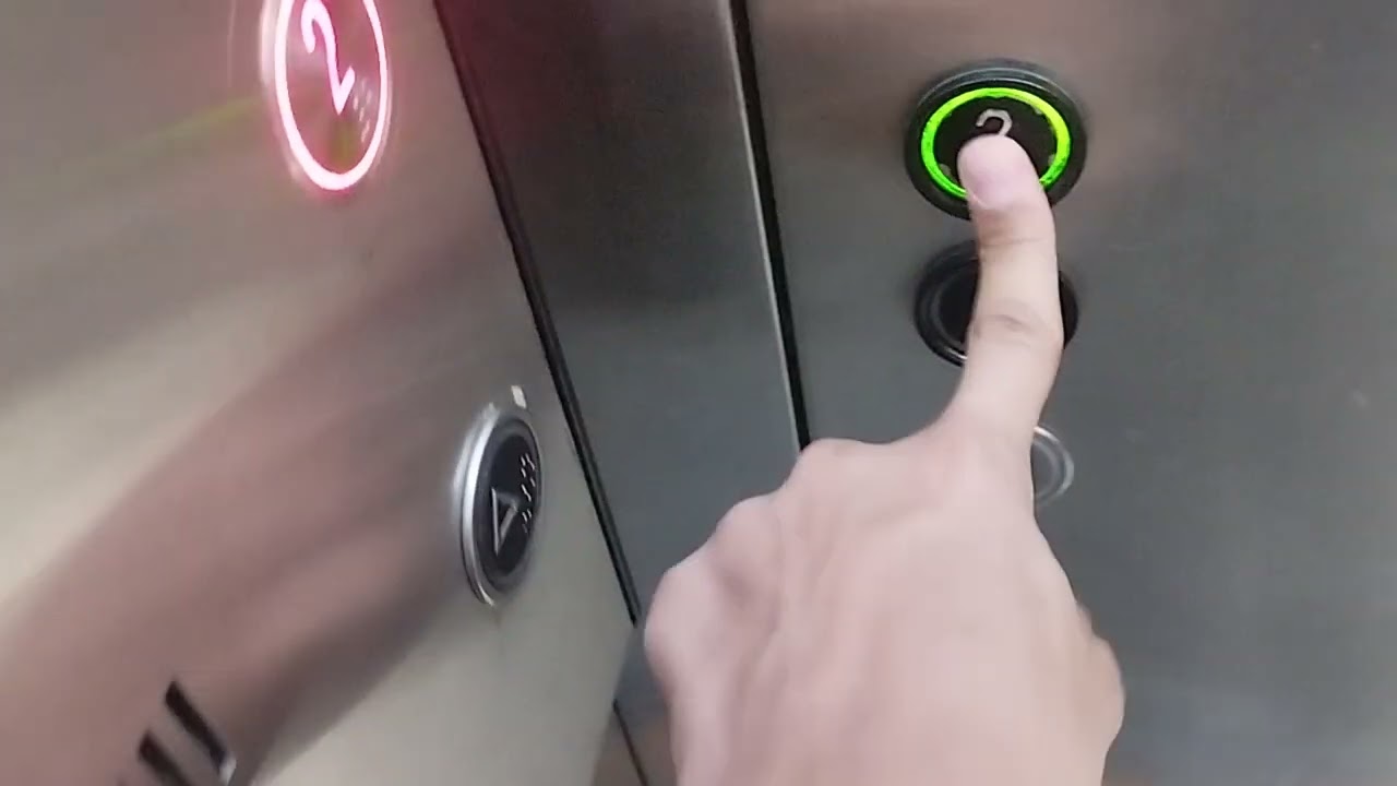 Schindler Elevator in Lotus Tak