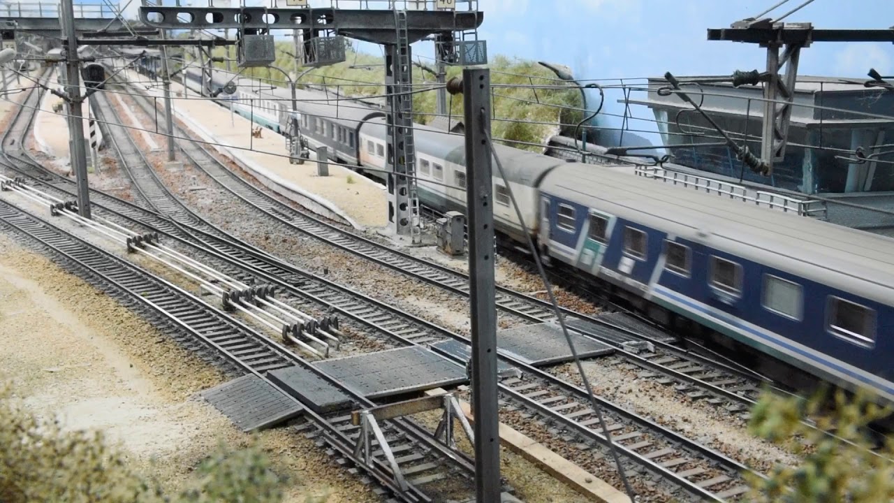 R&eacute;seau HO Patine BB 22000 BB 7200 Roco 1/87 Eldabe