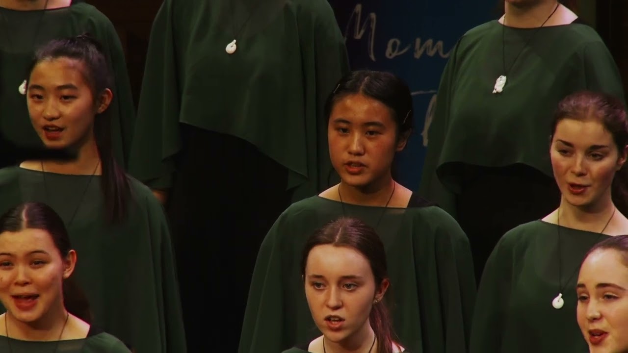 Burnside High School, Bel Canto | Ah! si mon moine voulait danser! – trad  Quebec