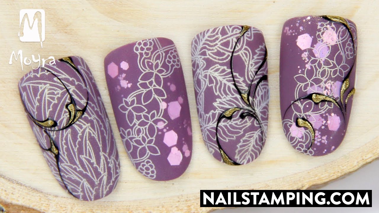 🌸🌿Stamping on a matte base of holo glitter mix (nailstamping.com)