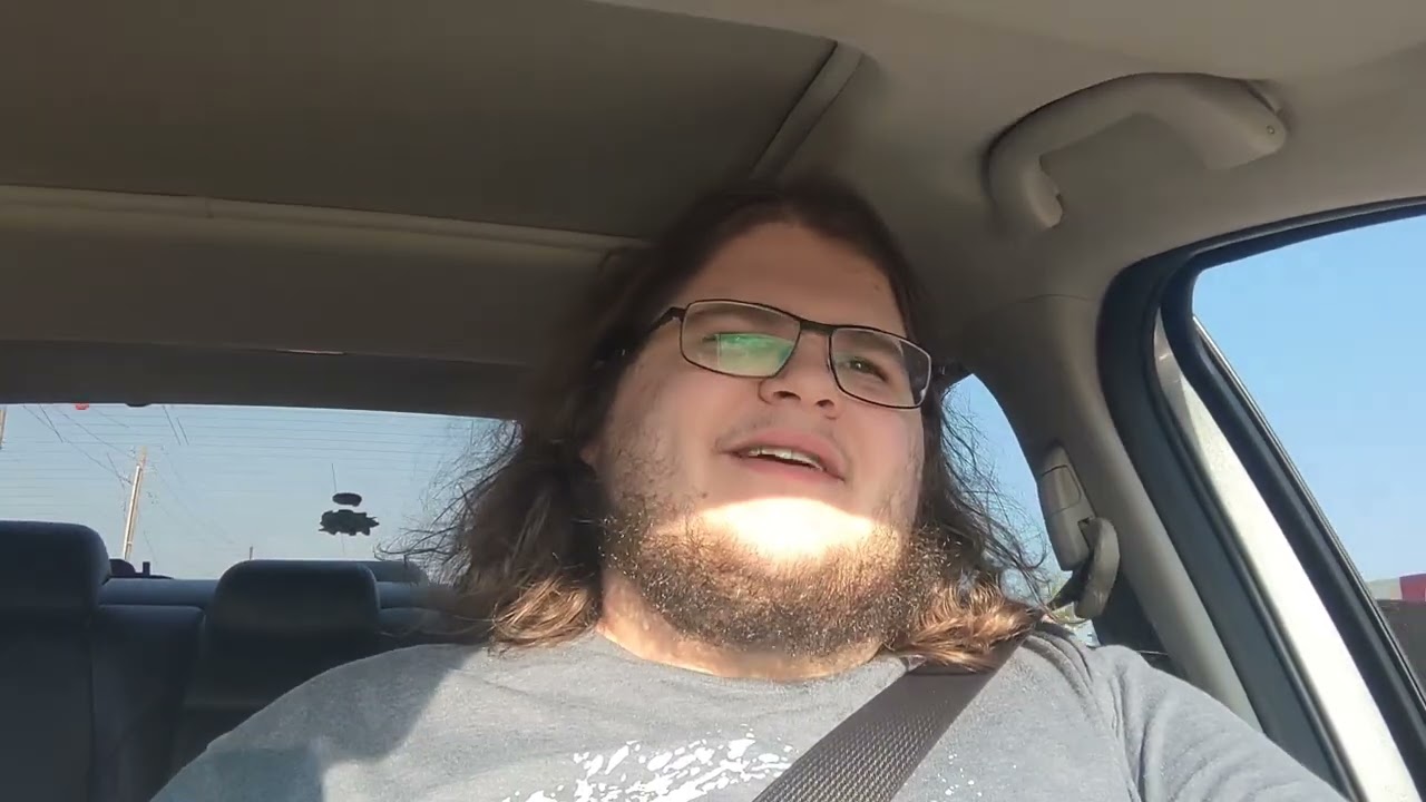 Blue Beetle Review. (with a couple of spoilers sorrrrrryyy)