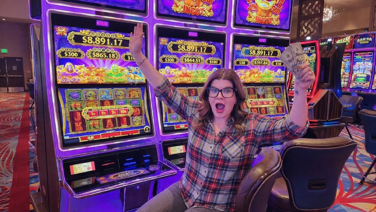 В каждом казино должен быть этот игровой автомат! (Ruby Slots)