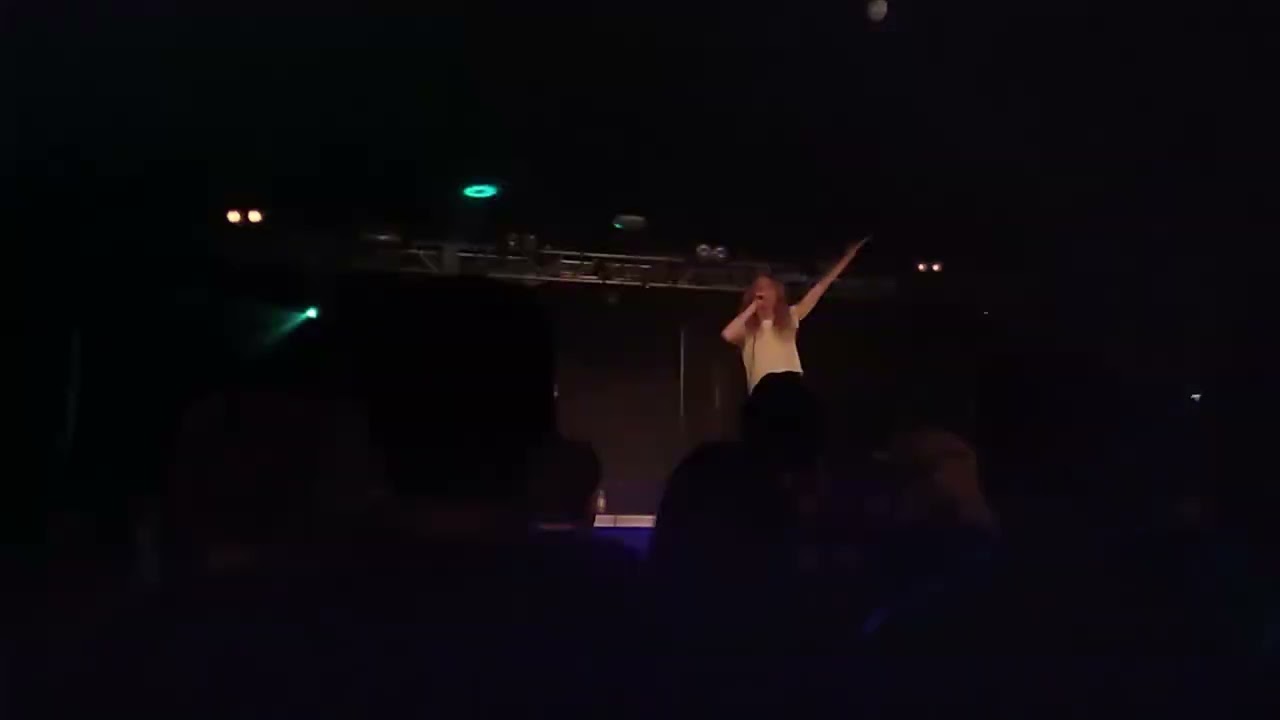 Lauren Auder (Supporting Deafheaven)