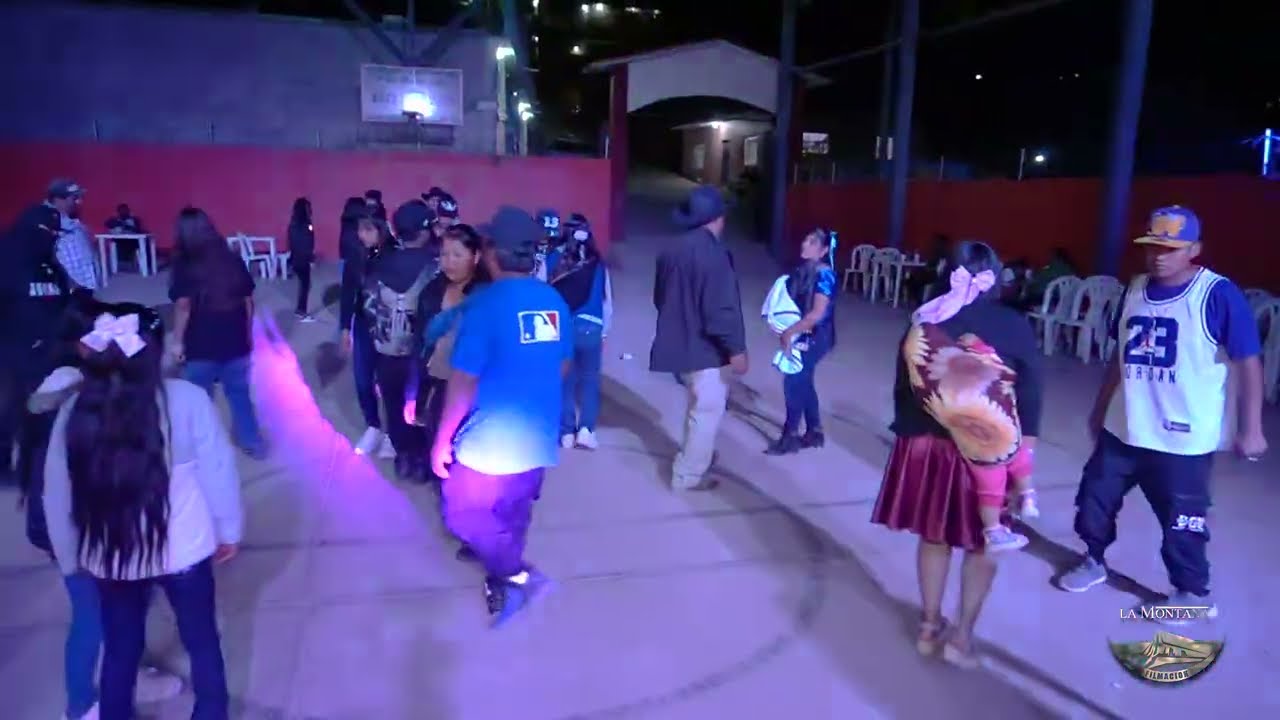 RELAMPAGO del Sur 🎹 🇲🇽La NIÑA del TELÉFONO 📱📲💃🕺