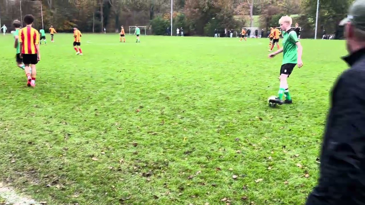 VV Oostvoorne JO16-1 - VV Rozenburg JO16-1 [08-11-2025] (1e helft)
