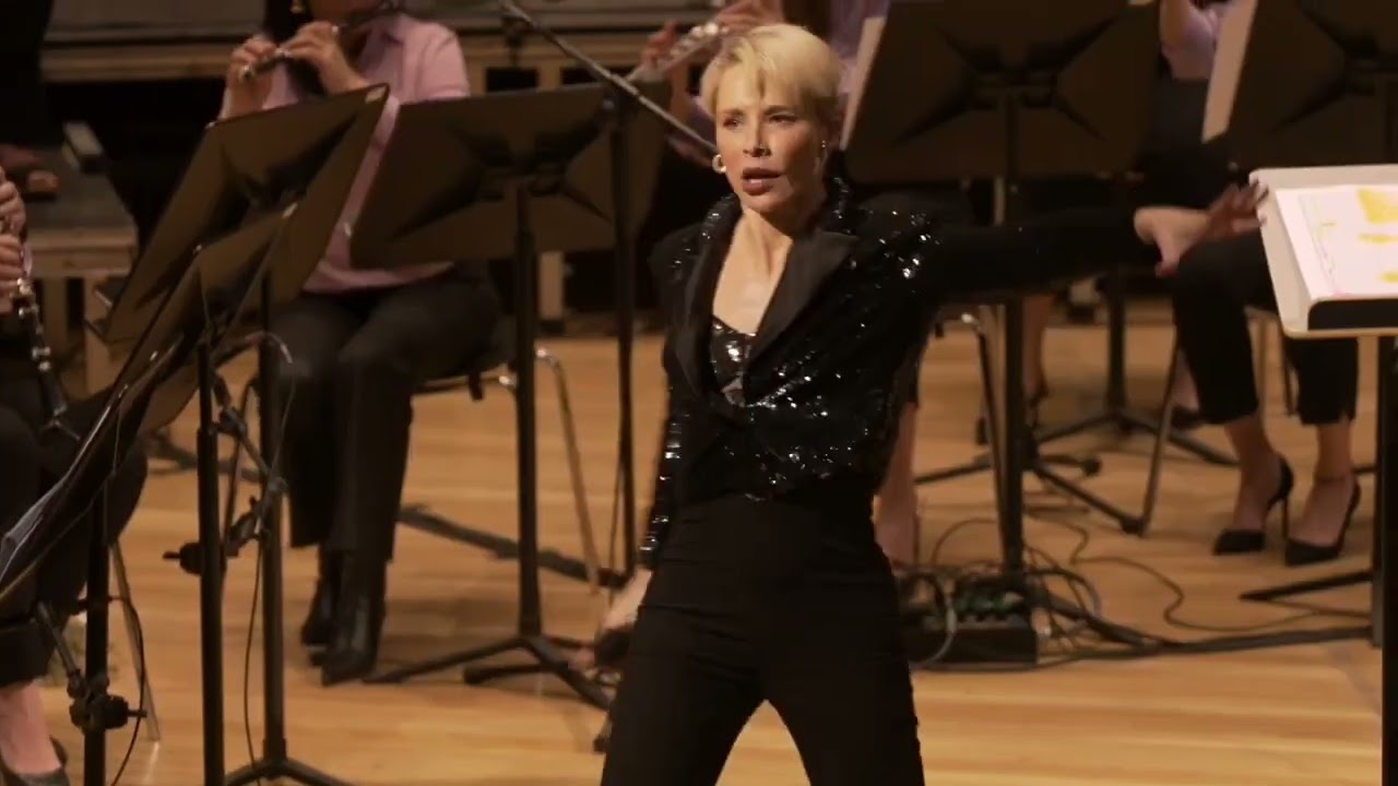 MI MUNDO SIN TI SORAYA ARNELAS Y GRAN CANARIA´S WOMEN BAND