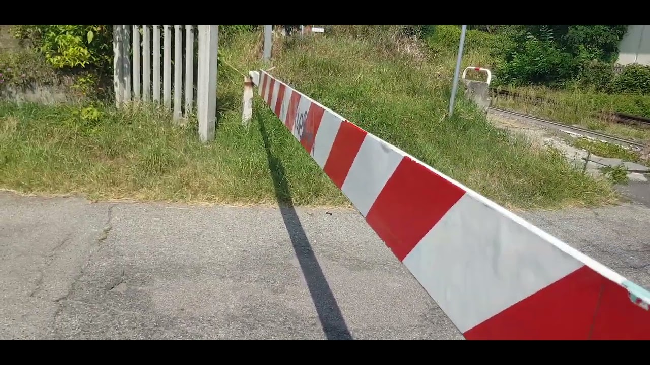 Passaggio a livello (13-8-2025)
