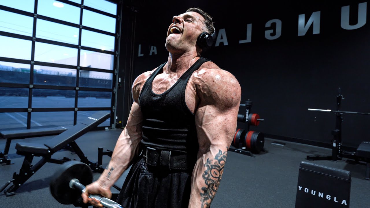 mogging YLA gym with Em