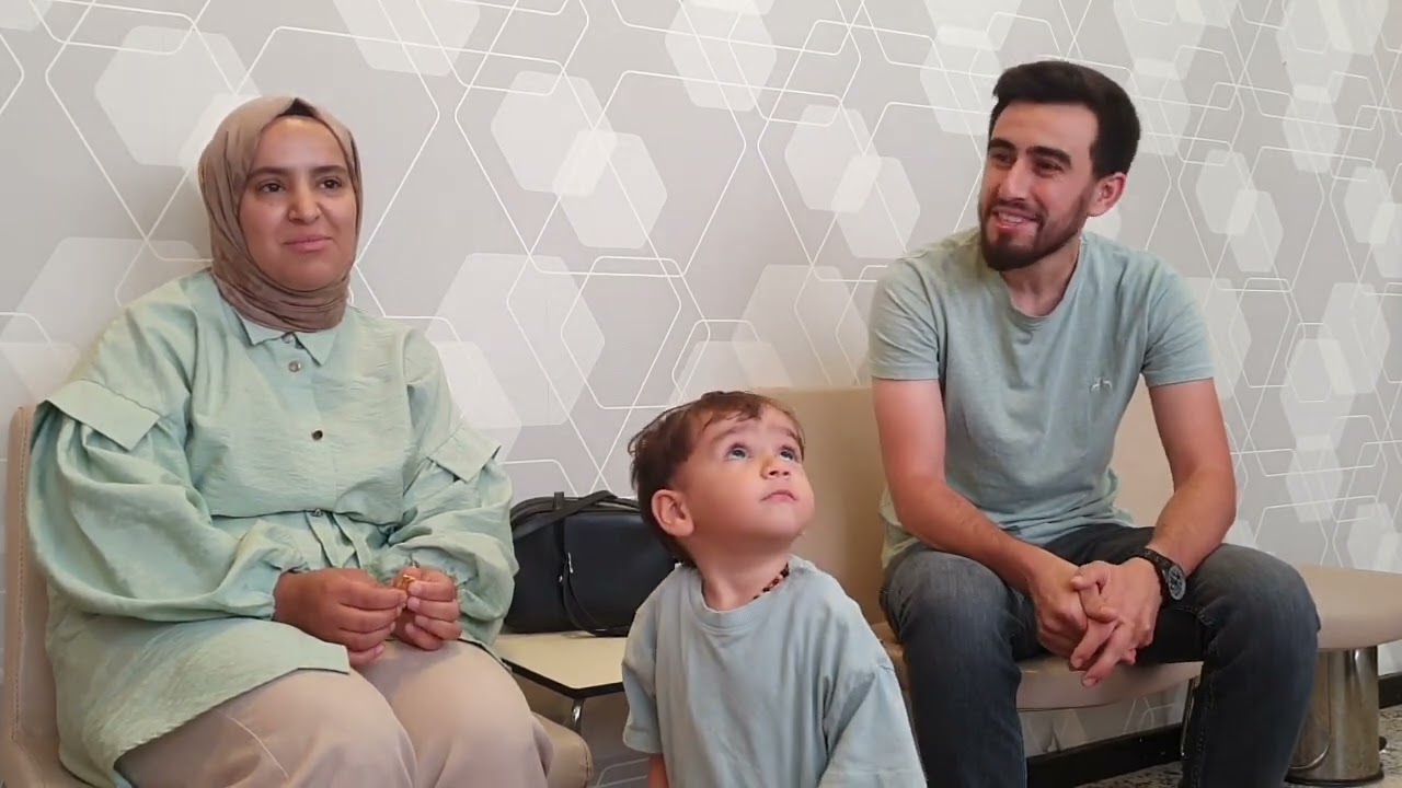 Yapışık Parmak Sindaktili nedeni ile opere edilen hastanın ebeveyn görüşleri