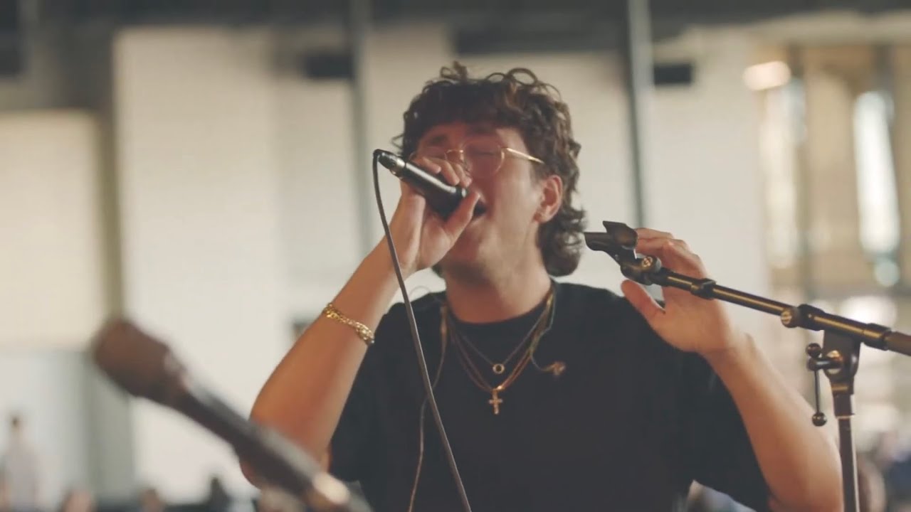 La Sangre de Jes&uacute;s (The Blood) + Espont&aacute;neo - Genock Gabriel / UPPERROOM ESPA&Ntilde;OL