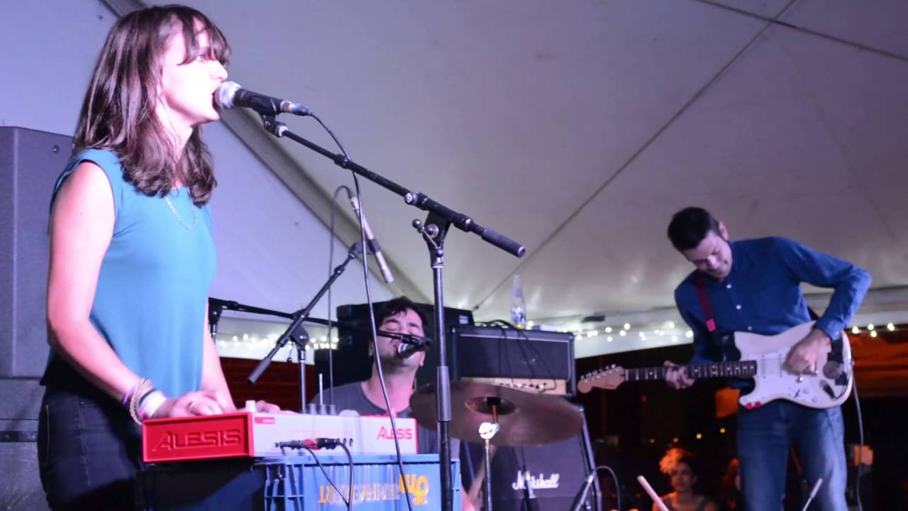 Times New Viking Live @ 4th and 4th (7.9.16) Columbus, OH