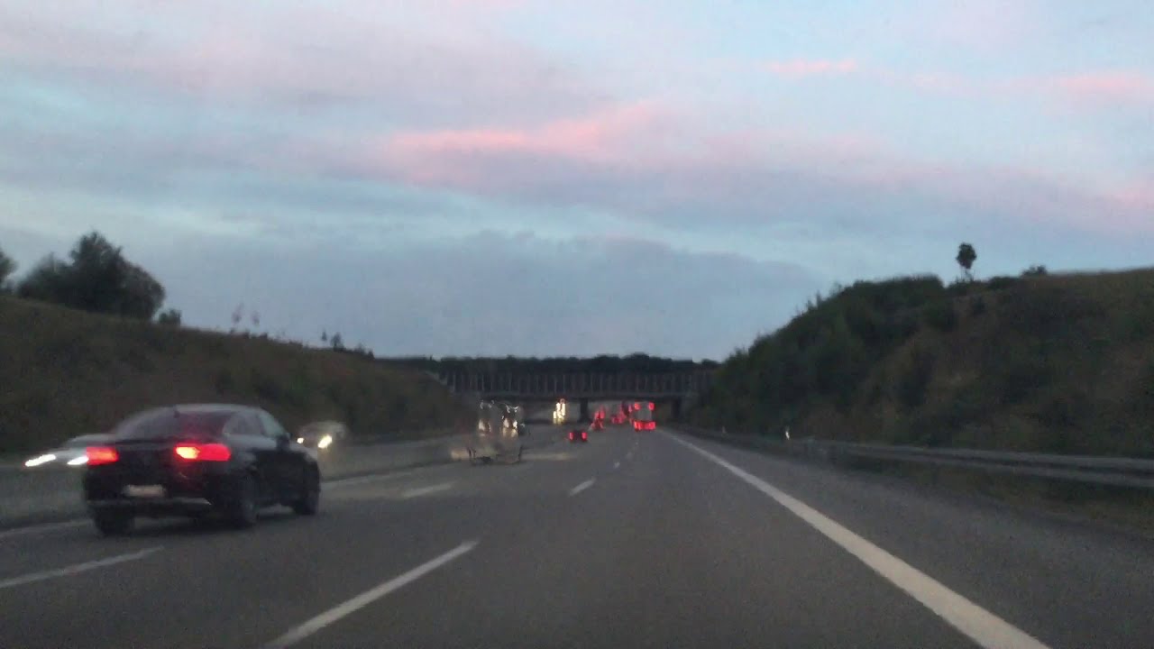 Krasse Auto Explosion von Dashcam
