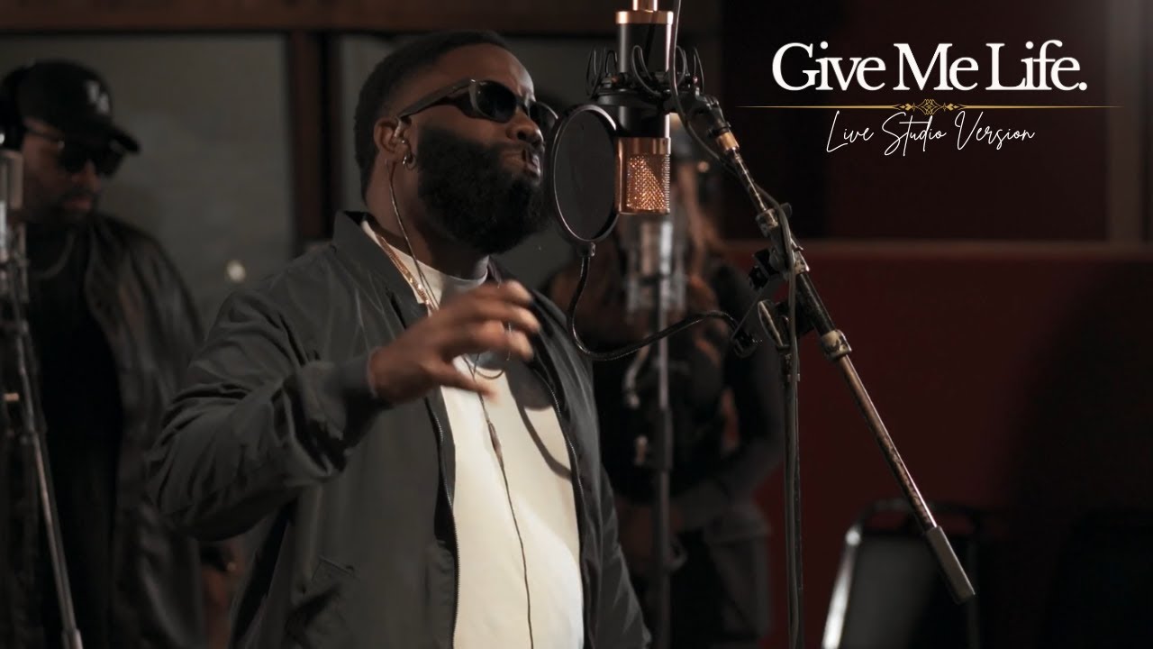 AREAUX - GIVE ME LIFE (Live Studio Performance)