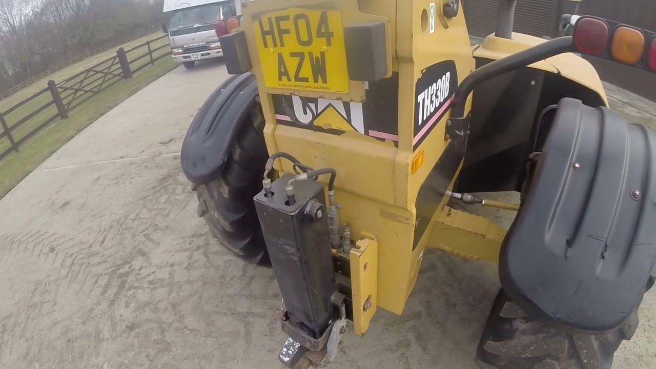CATERPILLAR TH330B TELEHANDLER