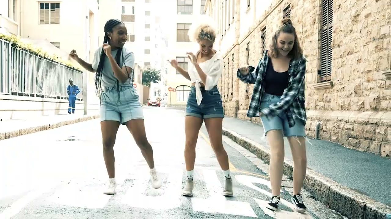 Amanda 'Blue' Leigh - Come And Dance With Me