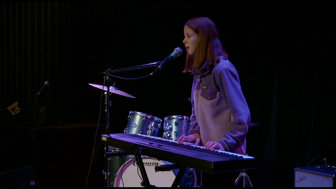 Lydia R performs Taylor Swift's Champagne Problems at SONG's SoundStage, Jan 23, 2026