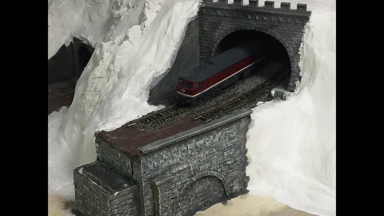 #33 - Modelleisenbahn - Teil 2 - Flexgleis, Berge, Alm, Leitern und Farbe
