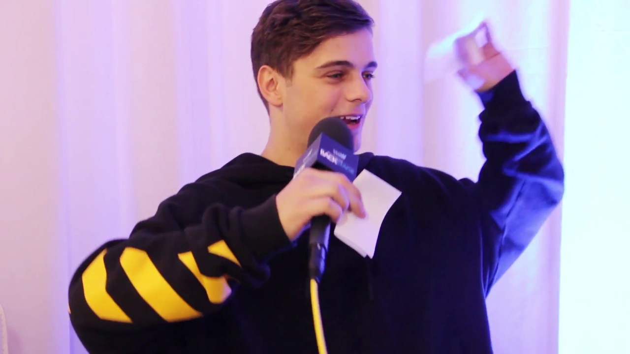 Martin Garrix  backstage at the AMAs