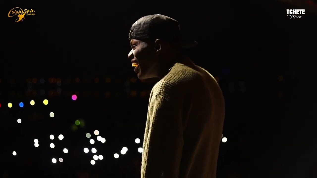 Petit extrait du concert de Lil Zed sur la berge du palais de la culture