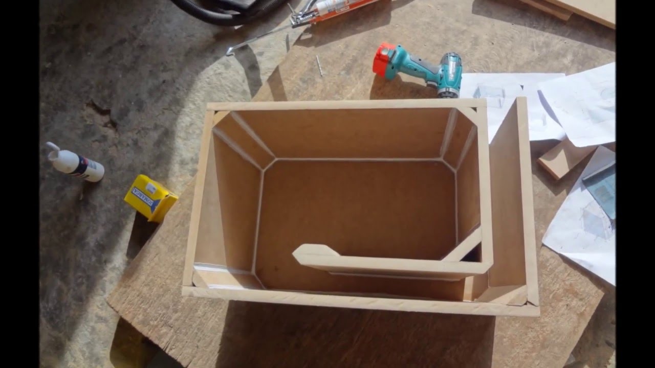 Construção de caixa para subwoofer - Buid a subwoofer box (Sub Pioneer 309)