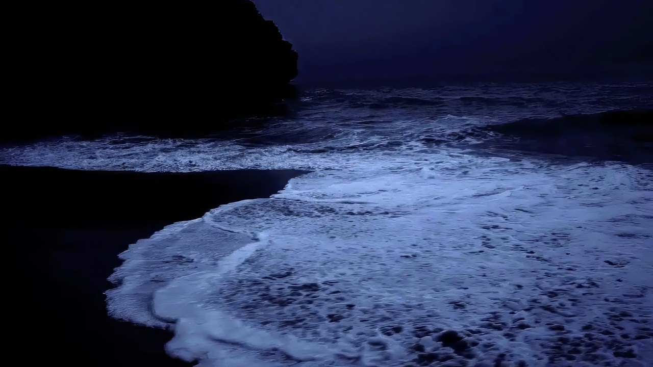 Experience restful sleep to the sound of ocean waves | Beach atmosphere for a relaxing experience