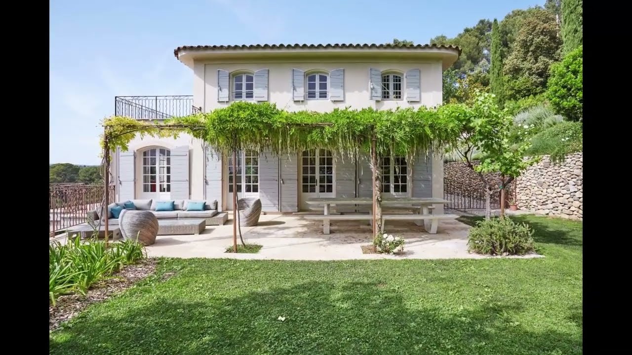 Vente Bastide Provençale Aix-en-Provence (13100) surplombant la ville, sur un parc arboré classé