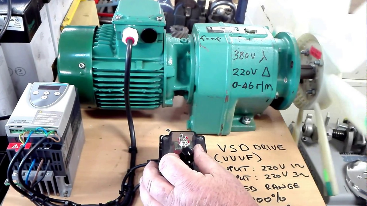 Schneider Electric Telemecanique ATV11HU18M2E AC speed drive with FORWARD and REVERSE display