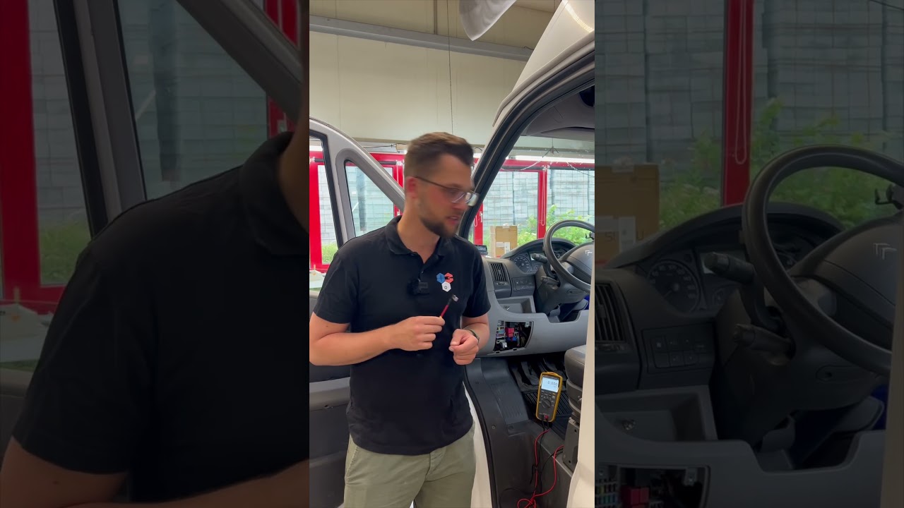 Klemme 15 / D+ Signal zum Abgriff finden #carelectric #d+ #klemme15 #camperelektrik