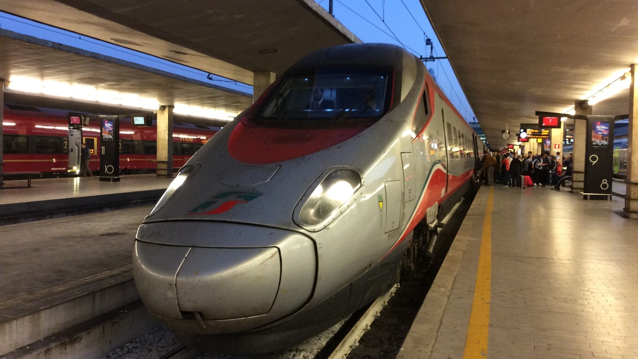 Viaggio in treno da Merano a Siena - andata e ritorno P.2/2 (Firenze-Siena-Merano)