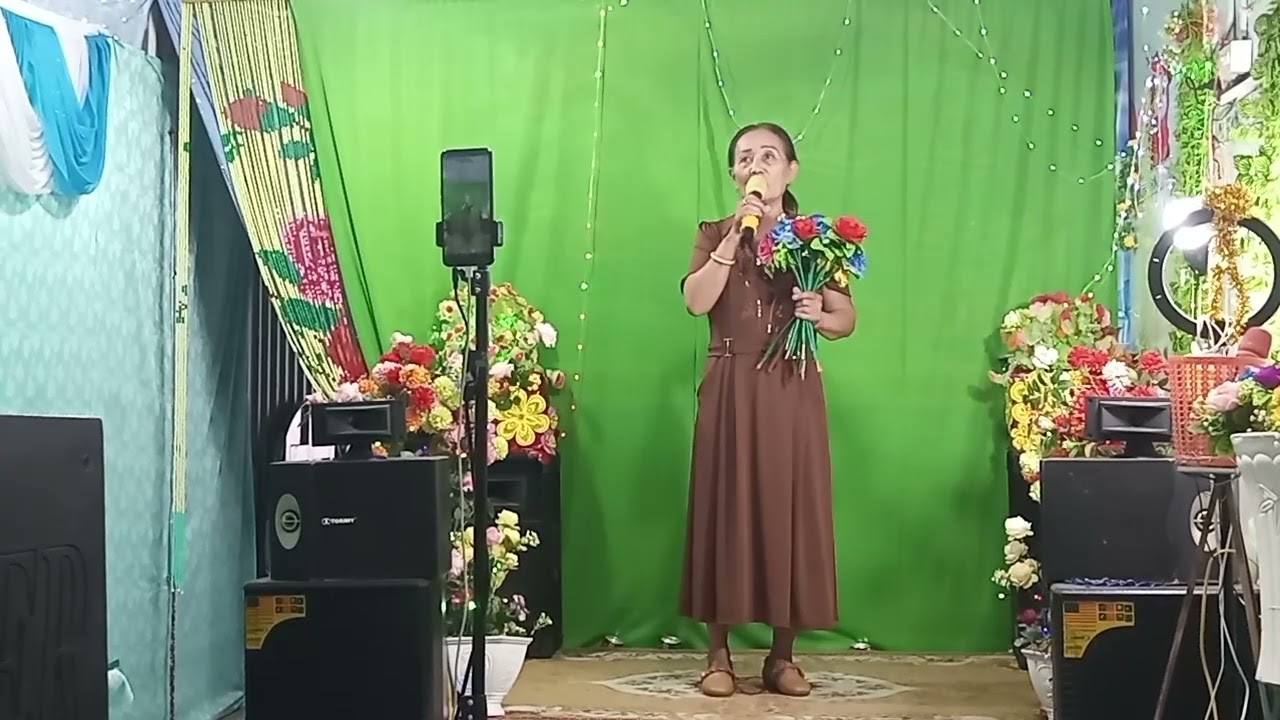 Khi ₫a yêu.   T b.  Hồng  lắm 