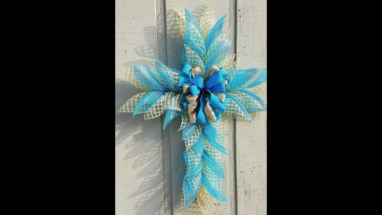 NO wreath frame? NO problem! Let's make a beautiful everyday cross wreath!