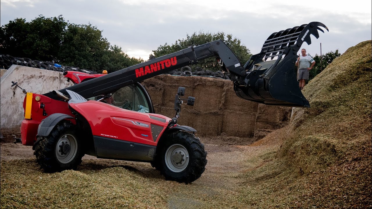 Essai du nouveau Manitou MLT 840-145 PS+ à l'ensilage