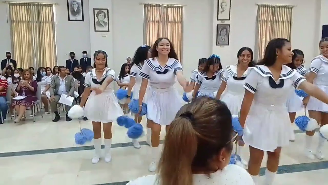 bastoneras del colegio Guayaquil
