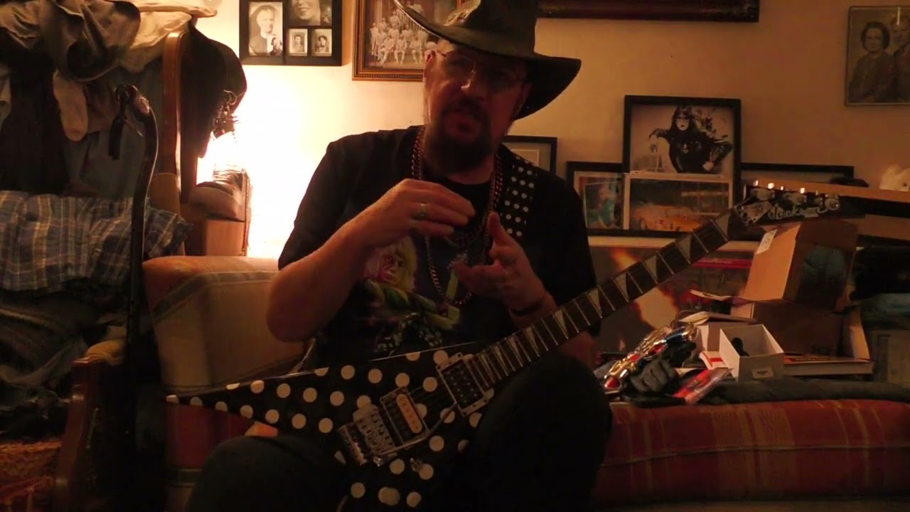 Custom shop Jackson MIJ limited Dot Rhoads, jamming & talking about liars on Randy pages! Part 2