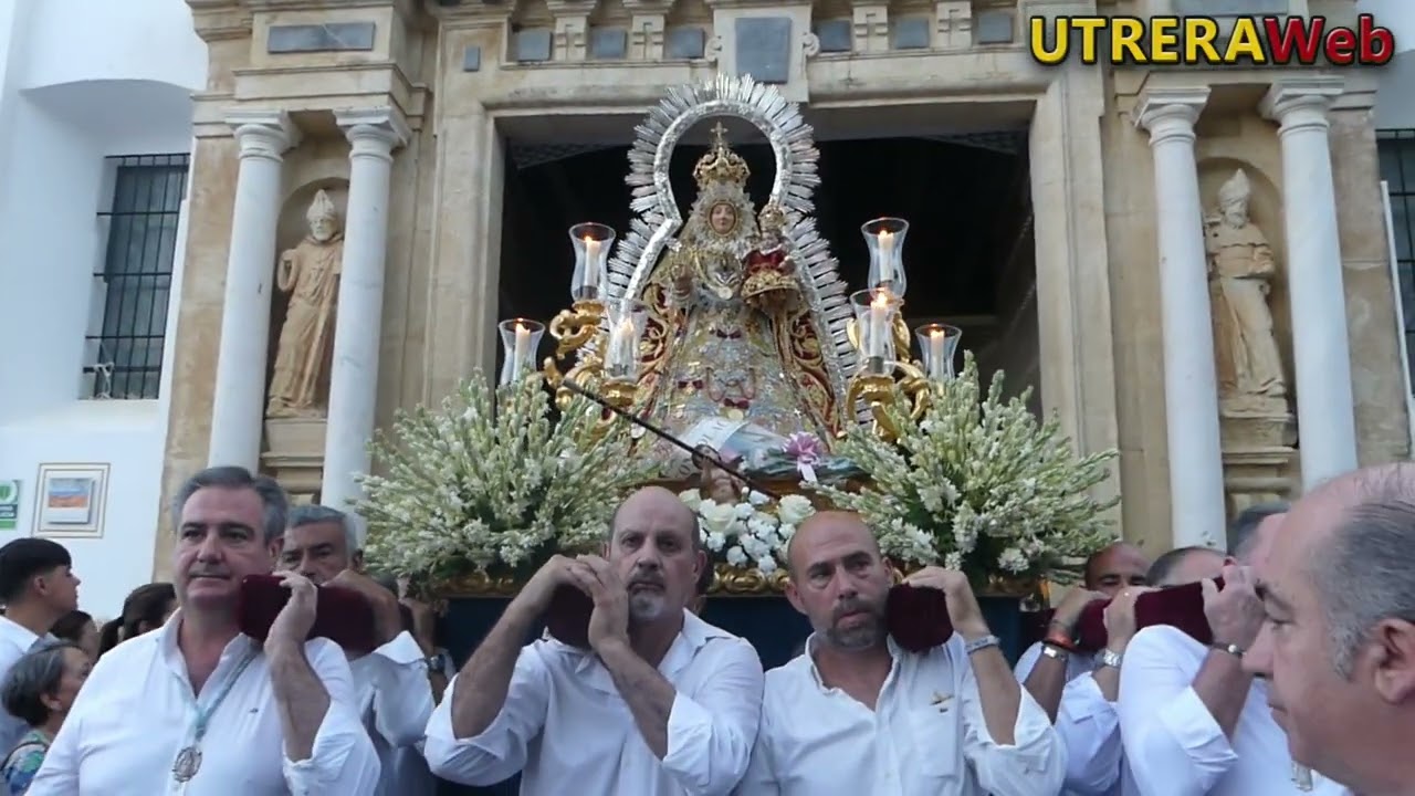SALIDA SANTO ROSARIO DE LA VIRGEN DE CONSOLACIÓN DE UTRERA 2025