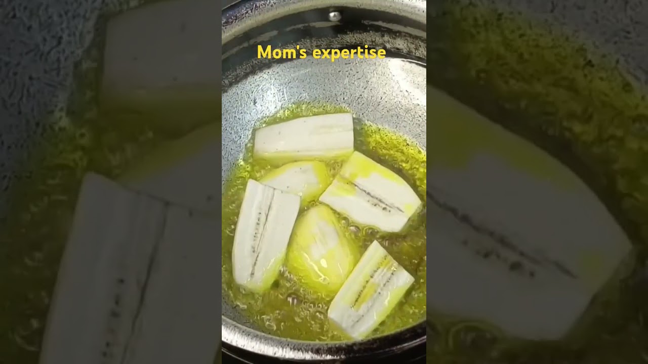कच्चे केले की सरसों मसाले वाली सब्ज़ी Kele ki Masaledar Sabji  #food #recipe #cooking #indiancuisine
